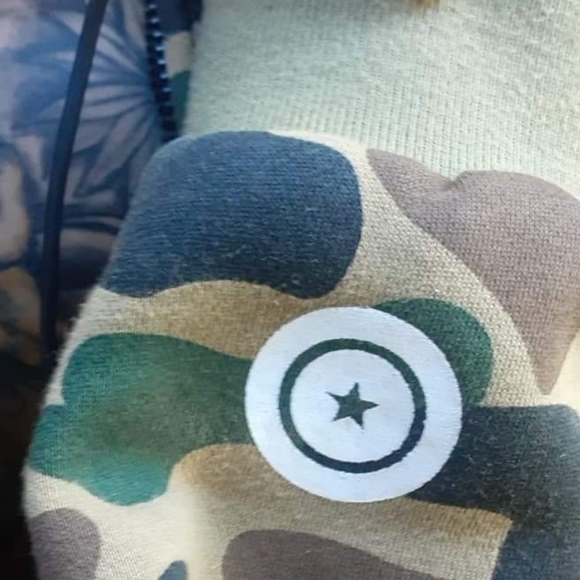 BAPE JACKET - Picture 3 of 5